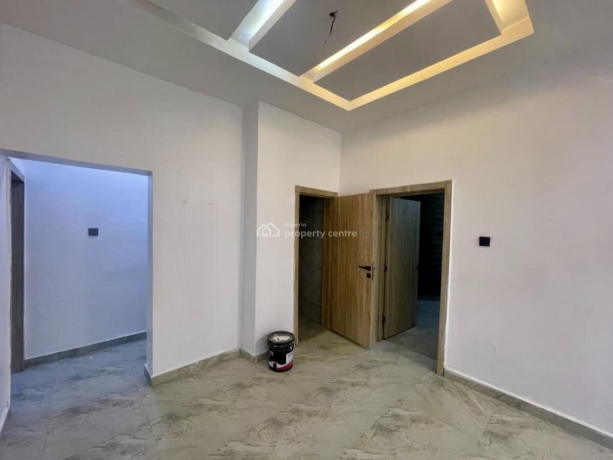 Secure & Serviced 2-bedroom Apartment, Scheme 2, Ajah, Lagos, Flat / Apartment for Rent
