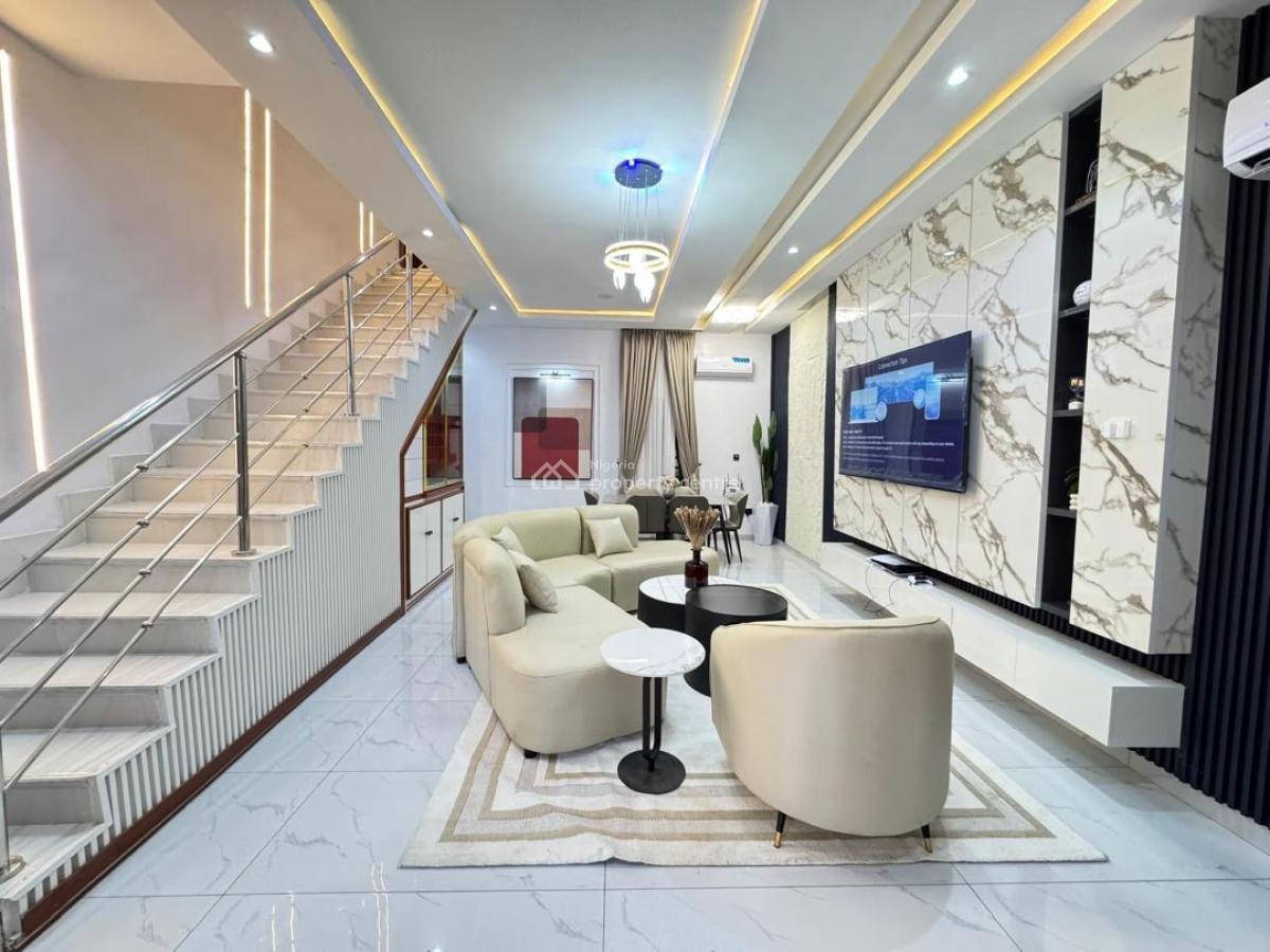 Smart Luxury Two Bedroom Apartment with * *swimming Pool and Ps5, Lekki Phase 1, Lekki, Lagos, Flat / Apartment Short Let