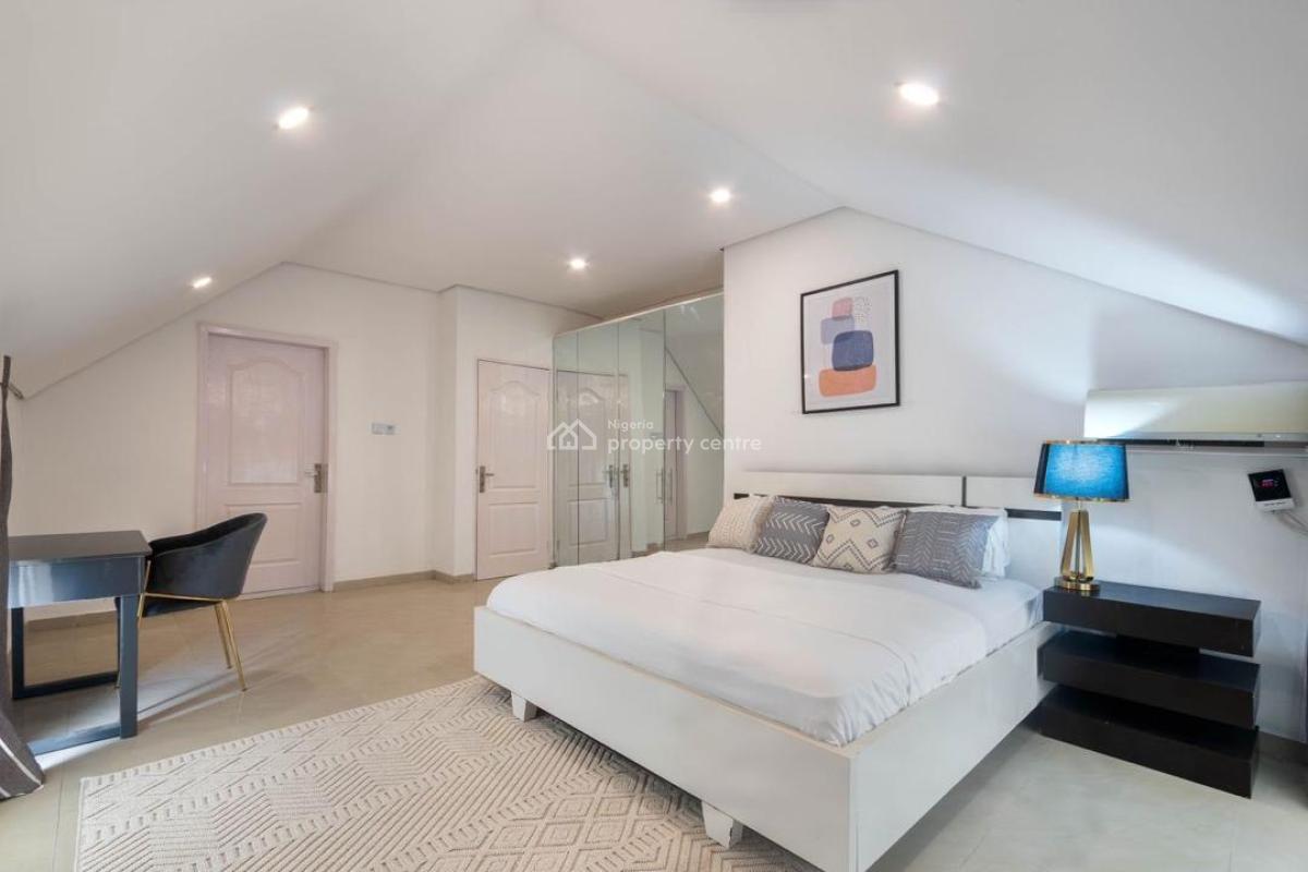 Smart Luxury Two Bedroom Apartment with * *swimming Pool and Ps5, Lekki Phase 1, Lekki, Lagos, Flat / Apartment Short Let