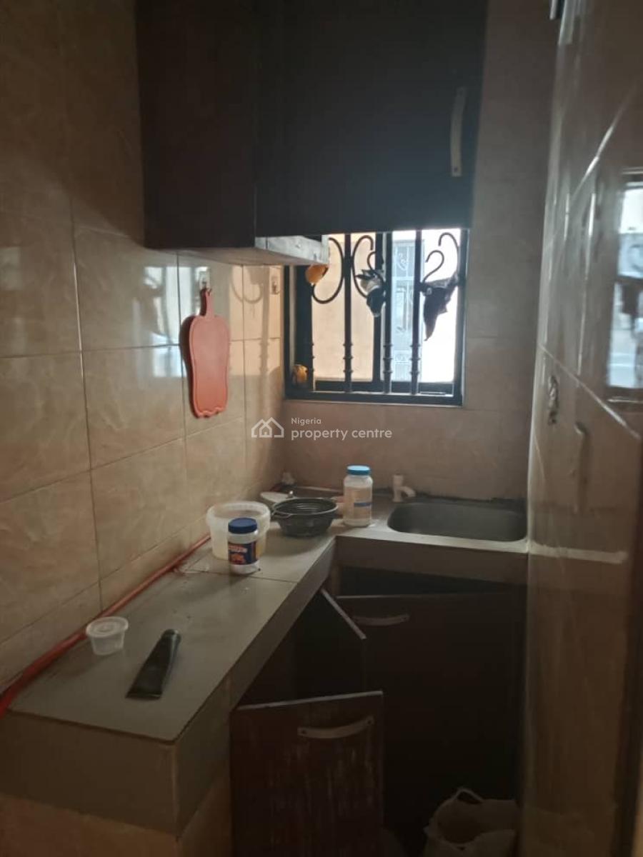 Executive Studio Room Selfcontain, Thomas Estate, Ajiwe, Ajah, Lagos, Self Contain (single Rooms) for Rent