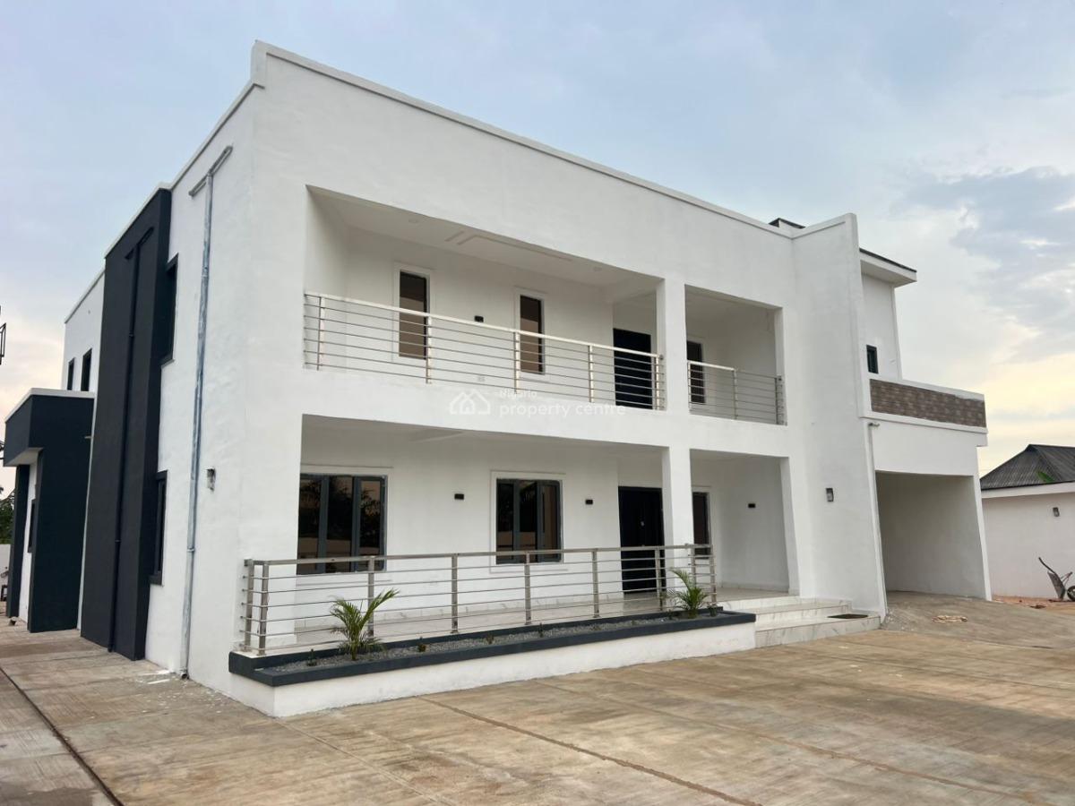 Luxury 5 Bedrooms Duplex and 1 Bedroom Studio Attached, Ogheghe, Sapele Road, Oredo, Edo, Semi-detached Duplex for Sale