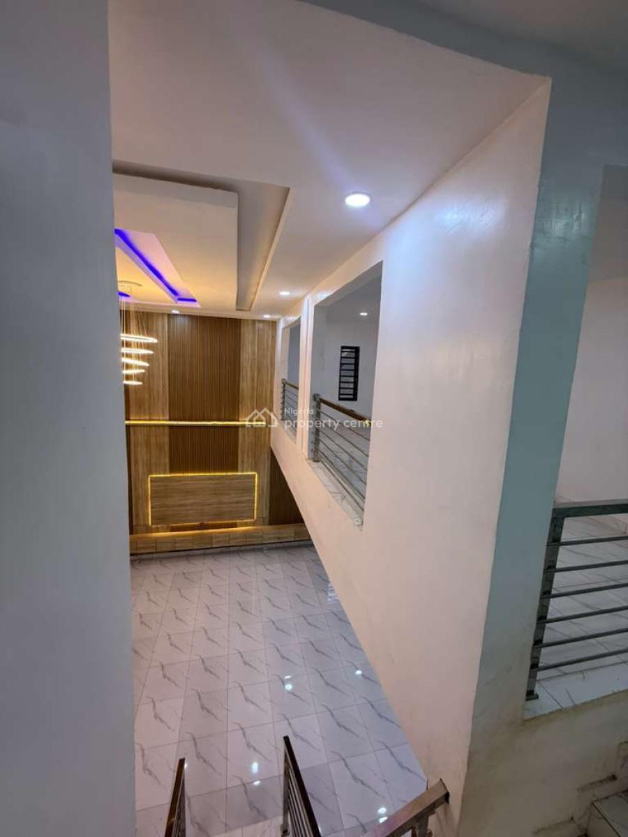 Luxury 5 Bedrooms Duplex and 1 Bedroom Studio Attached, Ogheghe, Sapele Road, Oredo, Edo, Semi-detached Duplex for Sale