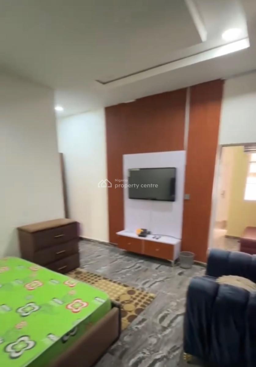 Fully Furnished 6-bedrooms Terrace at Dantata Estate,  Gwarinpa, Dantata Estate, Gwarinpa, Abuja, Terraced Duplex for Sale