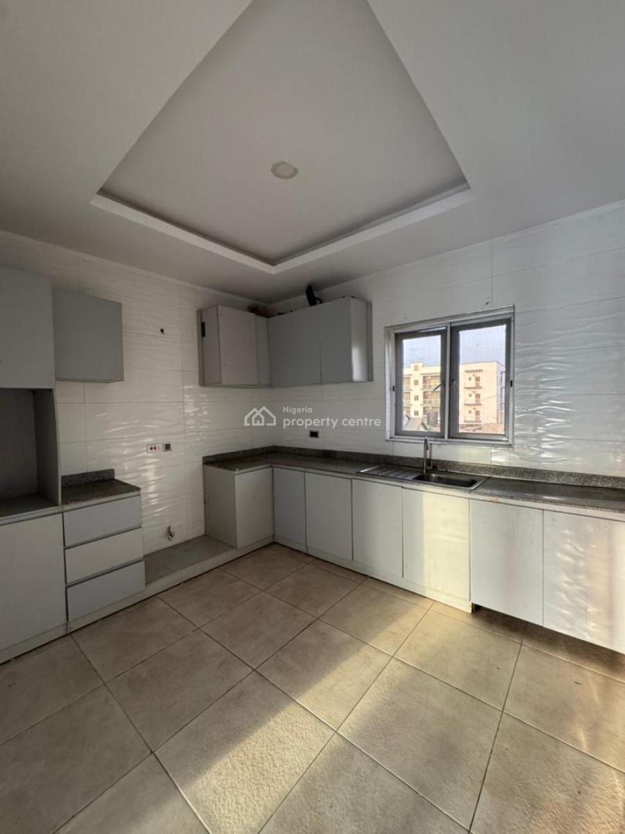 2-bedroom Apartment, Orchid Road, Lekki, Lagos, Flat / Apartment for Rent