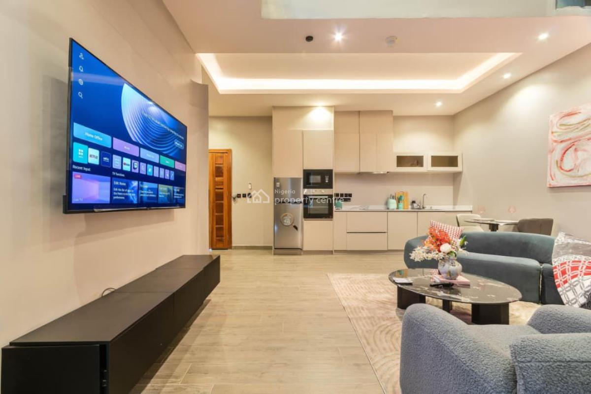 Classically Designed 1bedroom Loft with Pool, Balcony & Parking Space, 24/7 Power, Speedy Internet, Modern Decor, Comfortable Stay, Lekki, Lagos, Flat / Apartment Short Let