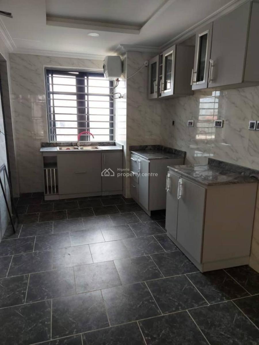 Hotter Deal Block Flat, Lekki Phase 2, Lekki, Lagos, Terraced Duplex for Rent