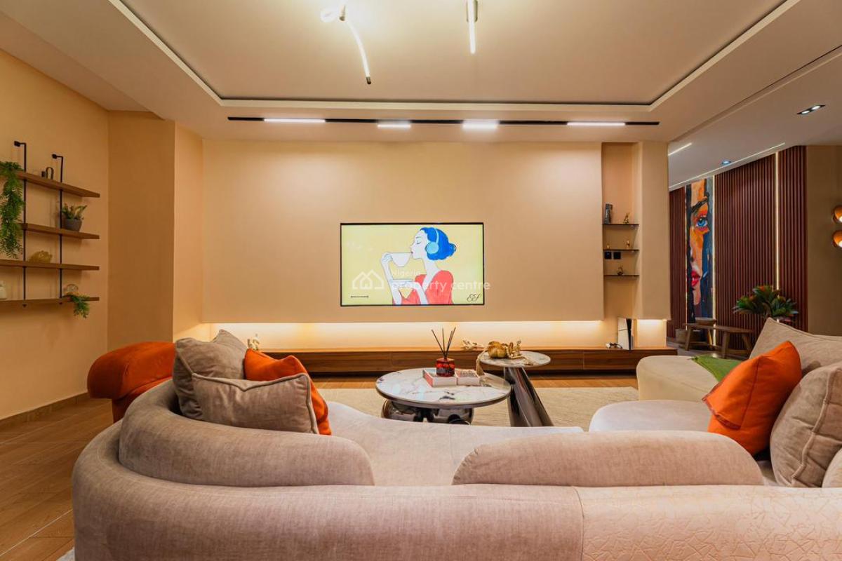 Luxury 2bedroom Maisonette with Ps5, Bathub, Picture Area, Snooker, Cozy& Aesthetic Space, Balcony, Housekeeping, for Comfort and Ease, Lekki Phase 1, Lekki, Lagos, Flat / Apartment Short Let