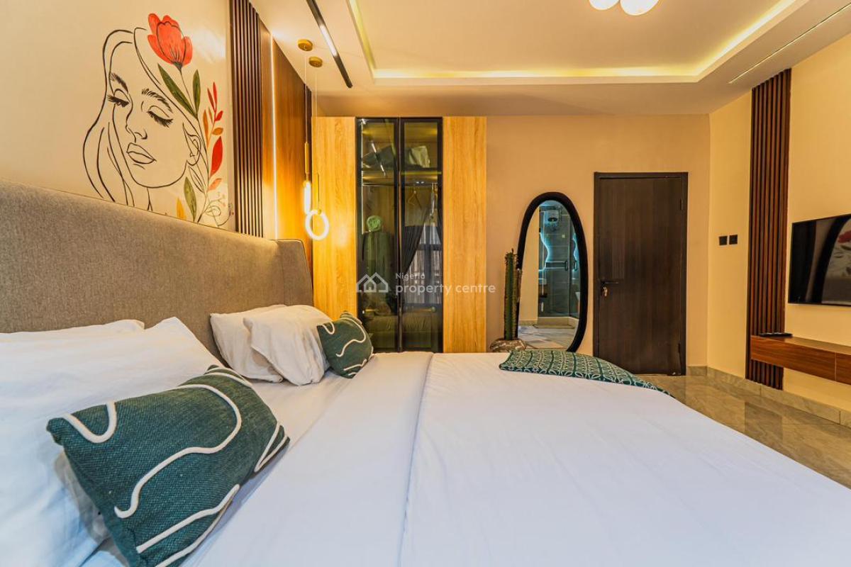 Luxury 2bedroom Maisonette with Ps5, Bathub, Picture Area, Snooker, Cozy& Aesthetic Space, Balcony, Housekeeping, for Comfort and Ease, Lekki Phase 1, Lekki, Lagos, Flat / Apartment Short Let