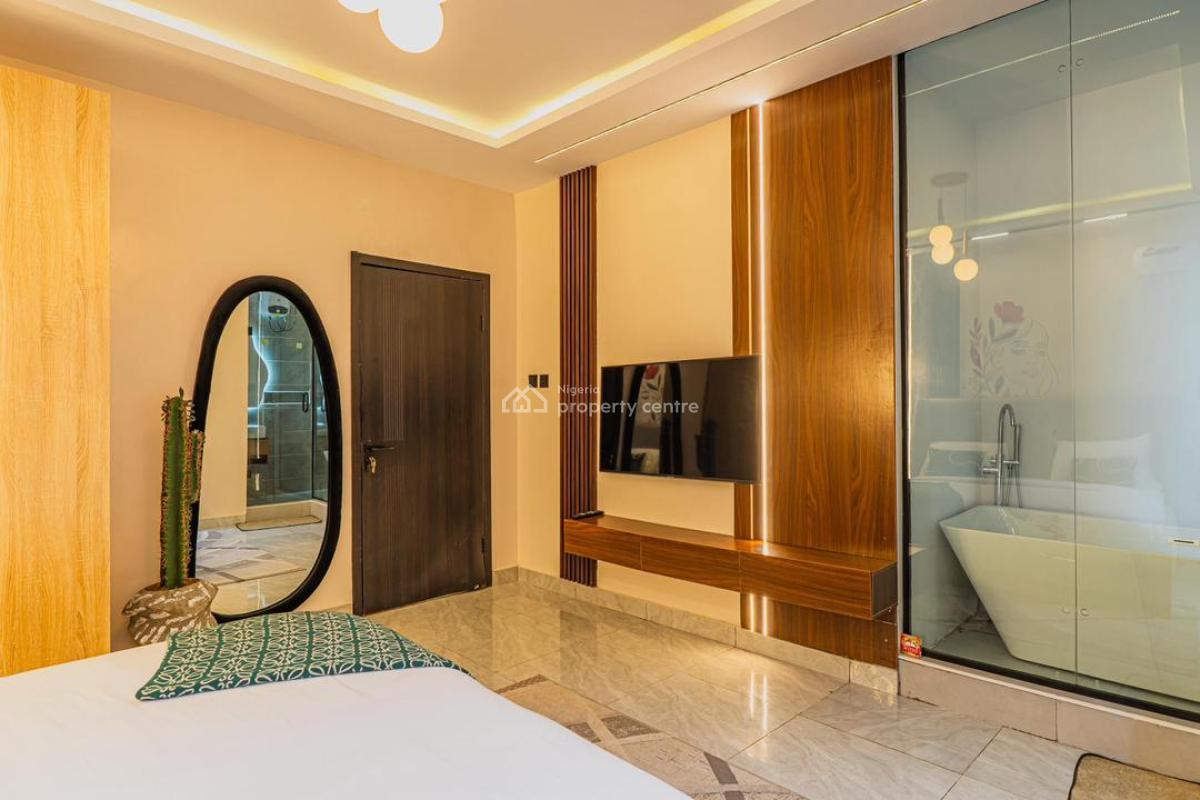 Luxury 2bedroom Maisonette with Ps5, Bathub, Picture Area, Snooker, Cozy& Aesthetic Space, Balcony, Housekeeping, for Comfort and Ease, Lekki Phase 1, Lekki, Lagos, Flat / Apartment Short Let