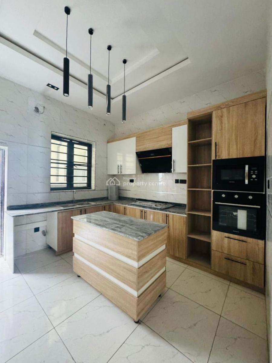 Ample Car Park. Nice 4 Bedroom Fully Detached Duplex with Bq, Orchid, Lekki, Lagos, Detached Duplex for Sale