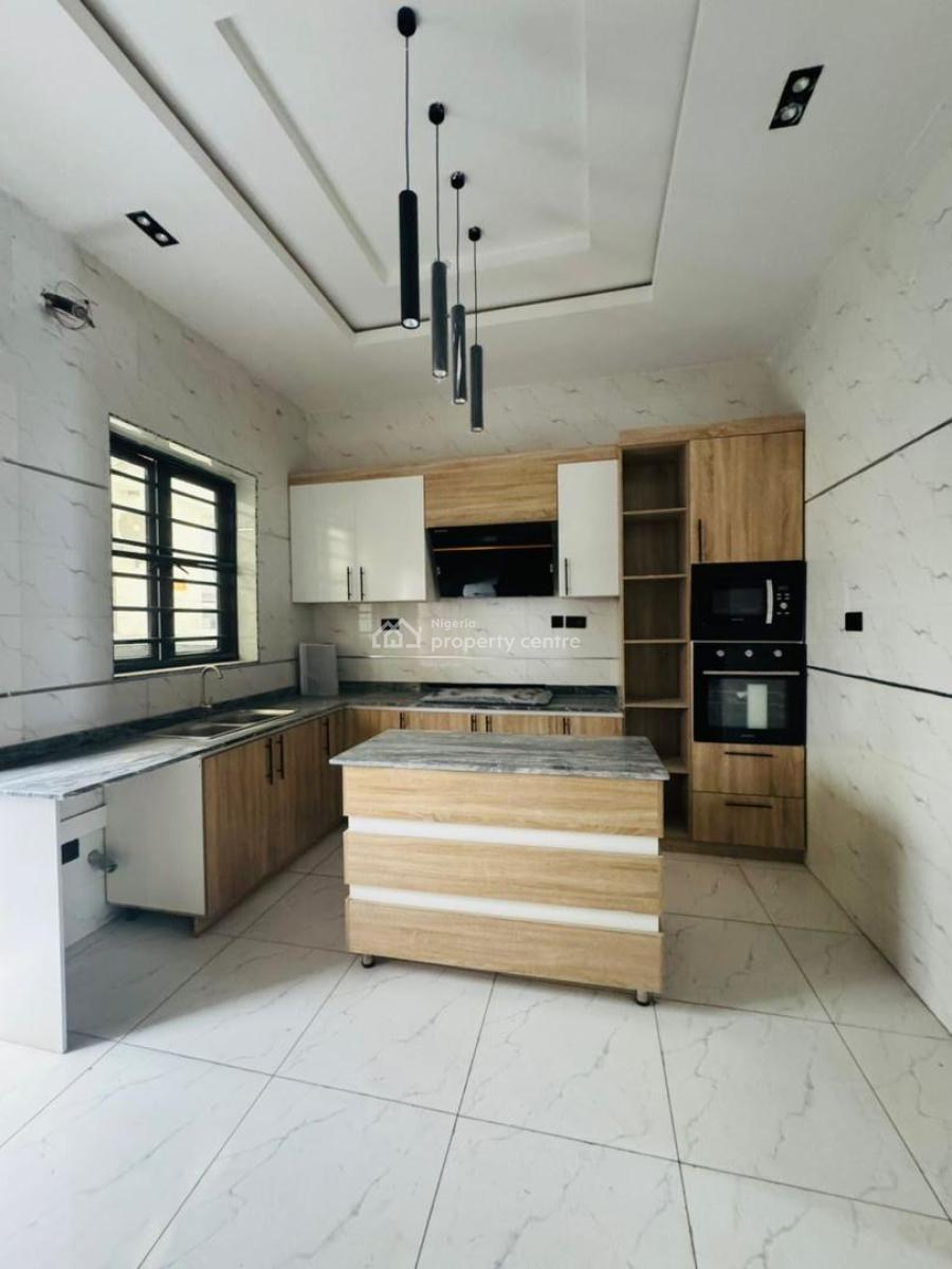 Ample Car Park. Nice 4 Bedroom Fully Detached Duplex with Bq, Orchid, Lekki, Lagos, Detached Duplex for Sale