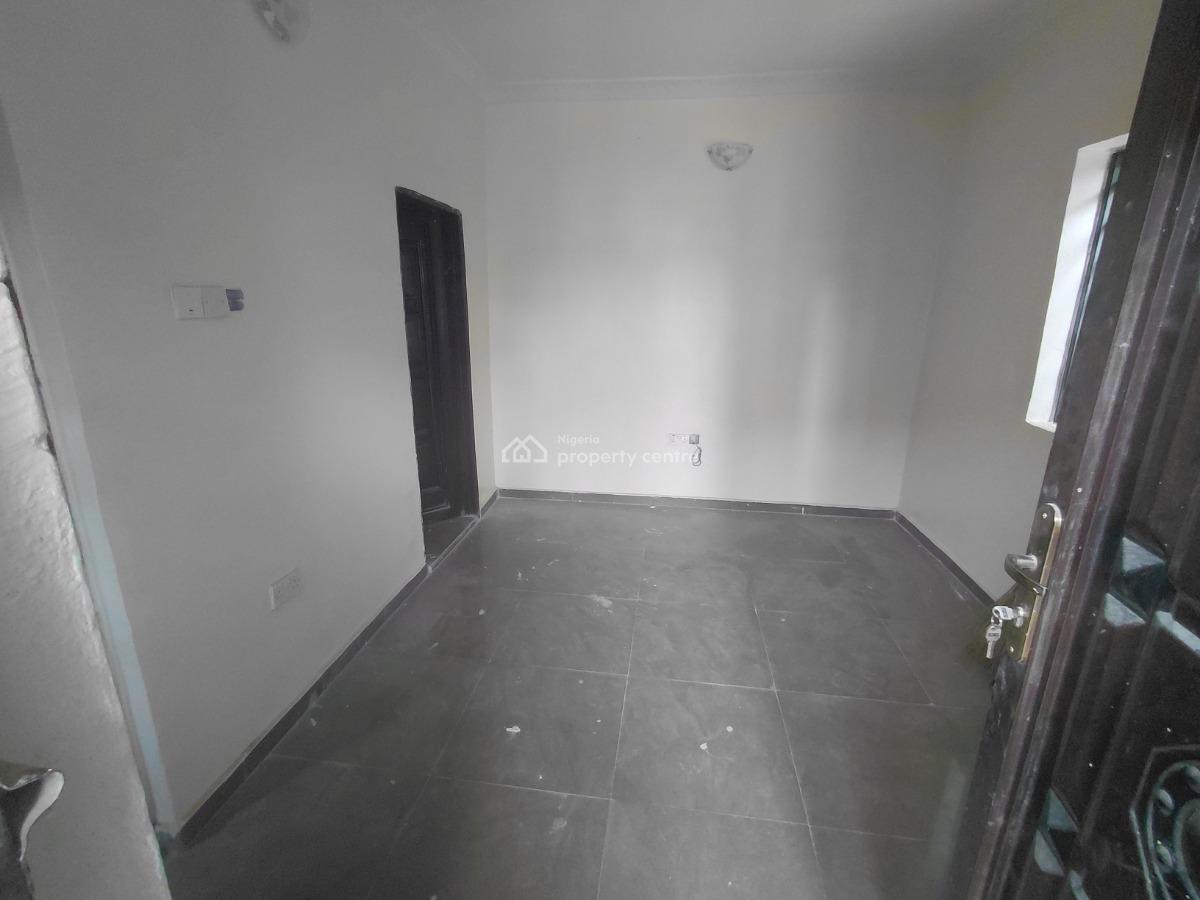 Executive Mini Flat, Bakare Oriola, Alapere, Ketu, Lagos, Mini Flat (room and Parlour) for Rent