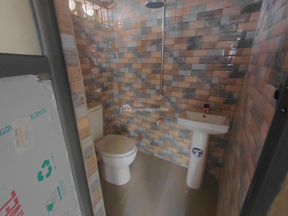 Executive Mini Flat, Bakare Oriola, Alapere, Ketu, Lagos, Mini Flat (room and Parlour) for Rent