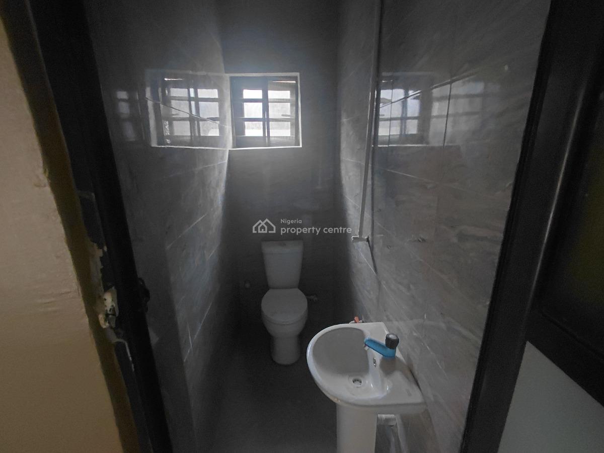 Executive Mini Flat, Bakare Oriola, Alapere, Ketu, Lagos, Mini Flat (room and Parlour) for Rent