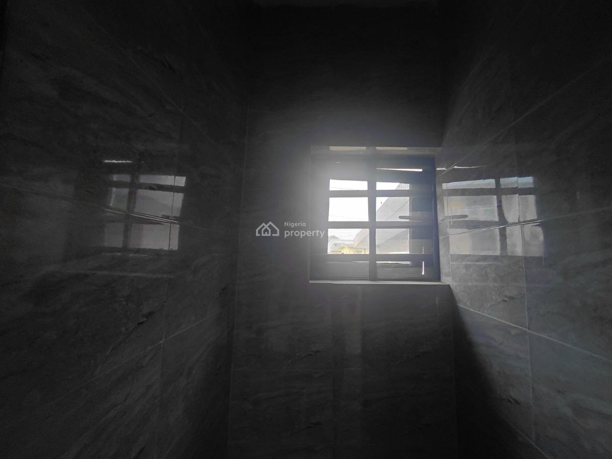 Executive Mini Flat, Bakare Oriola, Alapere, Ketu, Lagos, Mini Flat (room and Parlour) for Rent