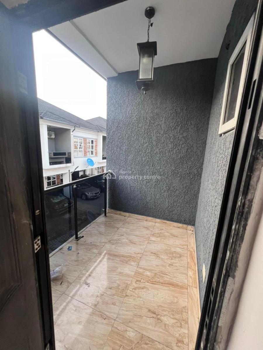 Masters Bedroom Upstairs  with Open Plan Kitchen, Orchid Lekki, Lekki, Lagos, Flat / Apartment for Rent