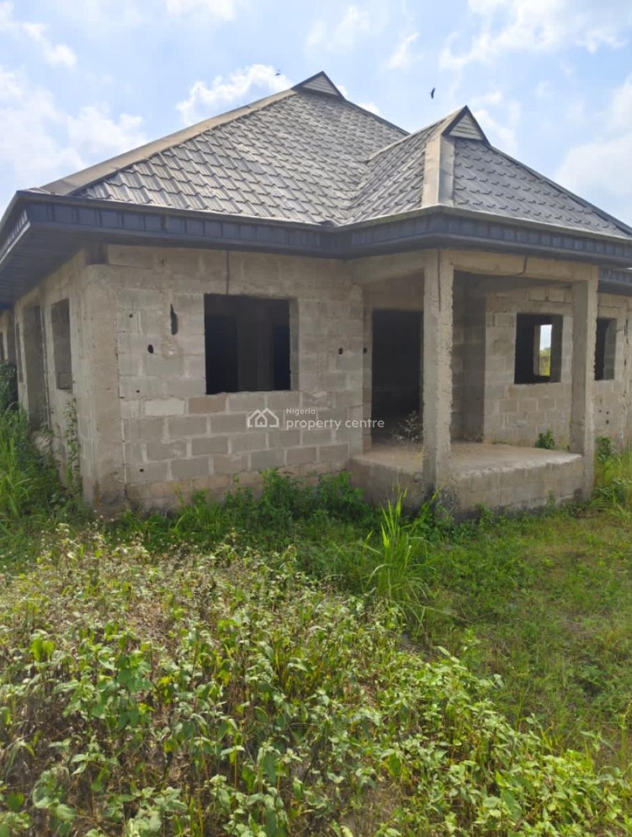 Cheap: Uncompleted 4 Bedroom Fully Detach Bungalow on (a Plot), @ Orile Egun Estate Area, Pakuro, Off Lagos Ibadan Expressway, Mowe Town, Ogun, Detached Bungalow for Sale