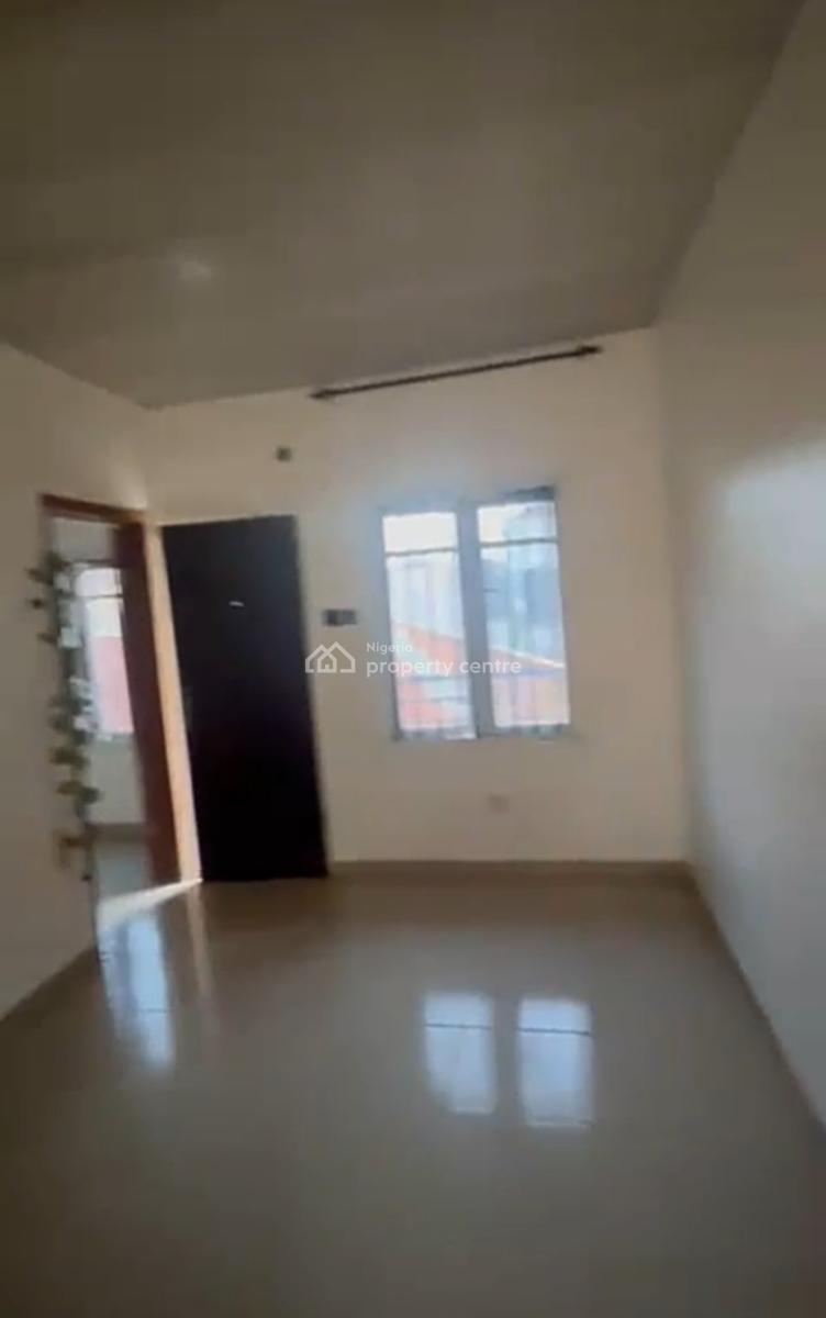 Upstairs Mini Flat at Ogidan { Video}, Ogidan, Sangotedo, Ajah, Lagos, Mini Flat (room and Parlour) for Rent