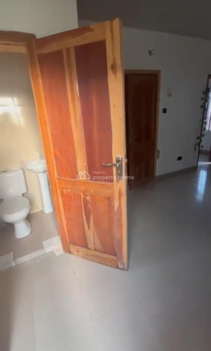 Upstairs Mini Flat at Ogidan { Video}, Ogidan, Sangotedo, Ajah, Lagos, Mini Flat (room and Parlour) for Rent