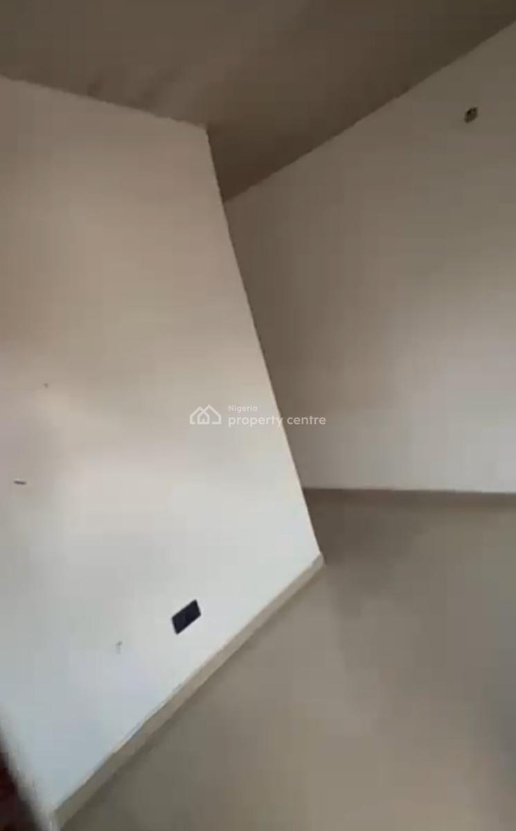 Upstairs Mini Flat at Ogidan { Video}, Ogidan, Sangotedo, Ajah, Lagos, Mini Flat (room and Parlour) for Rent