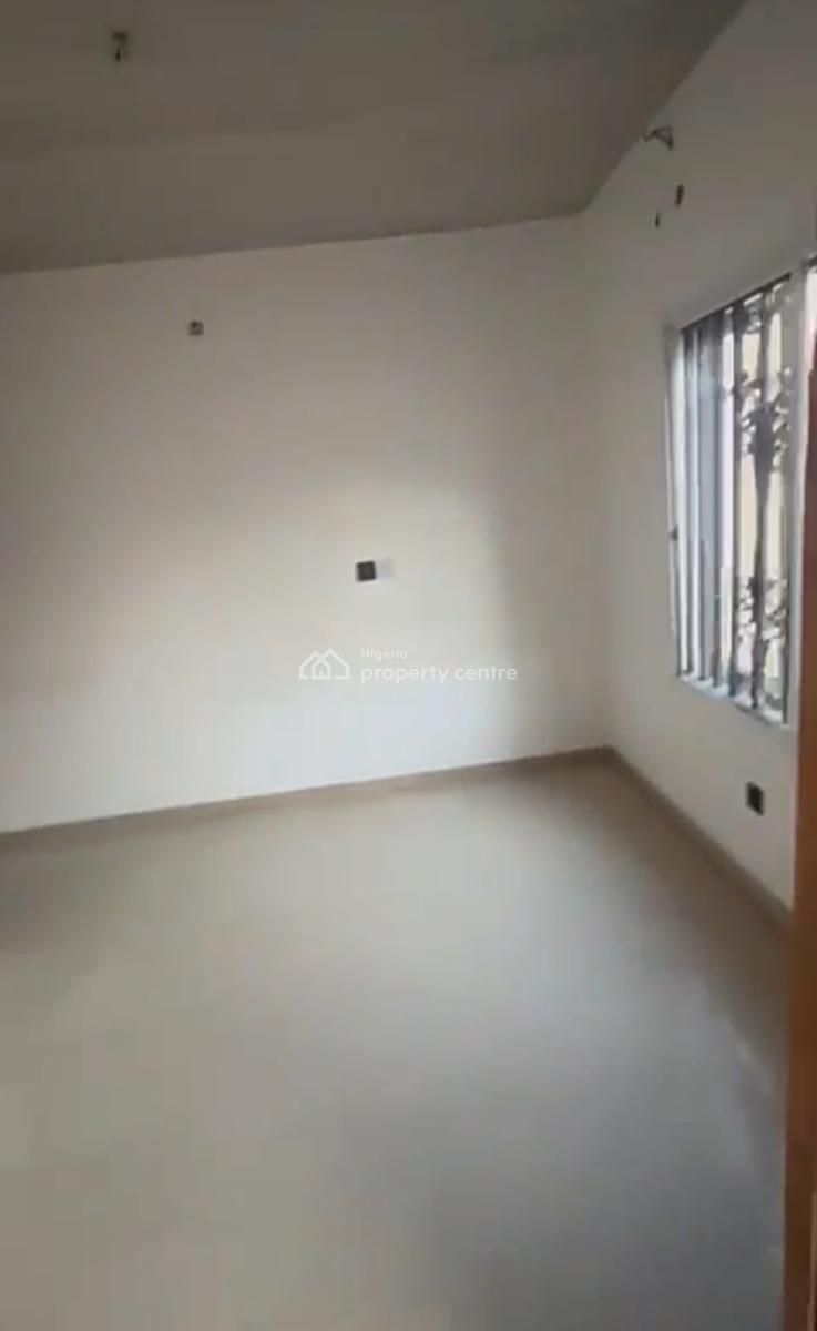 Upstairs Mini Flat at Ogidan { Video}, Ogidan, Sangotedo, Ajah, Lagos, Mini Flat (room and Parlour) for Rent