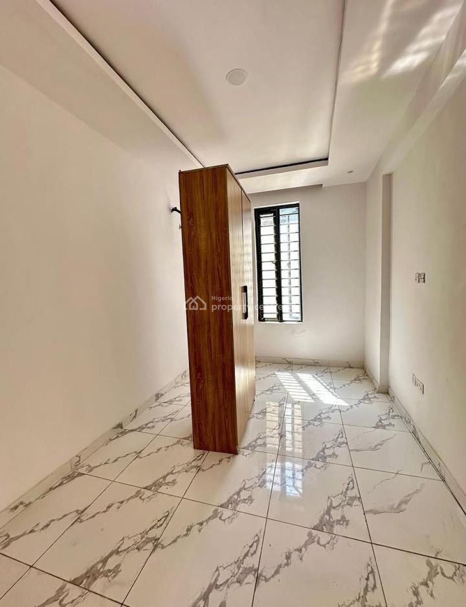 4bedroom Semi Detached Duplex in a Secured Estate, Ologolo, Lekki, Lagos, Semi-detached Duplex for Rent