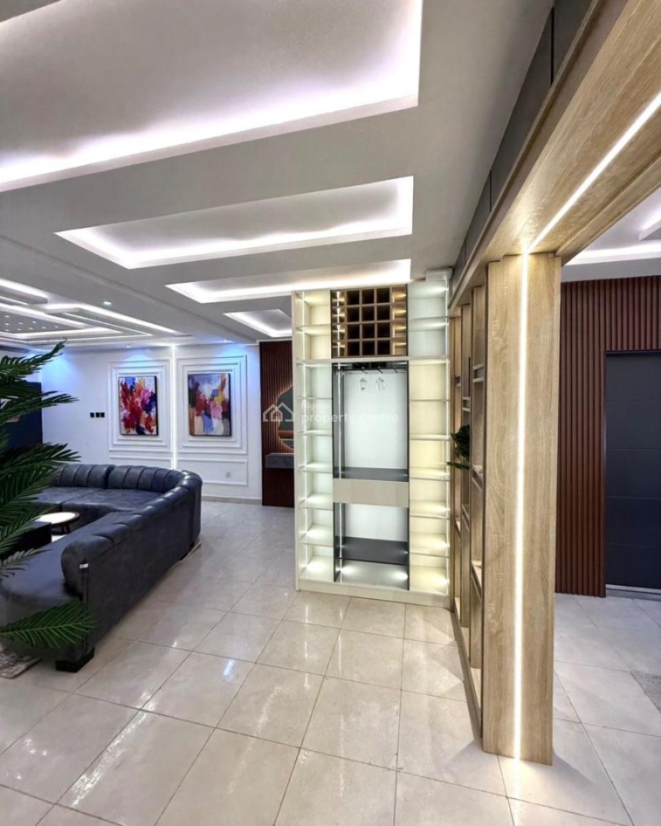 Three Bedroom Apartment, Zone 5, Wuse, Abuja, Flat / Apartment Short Let