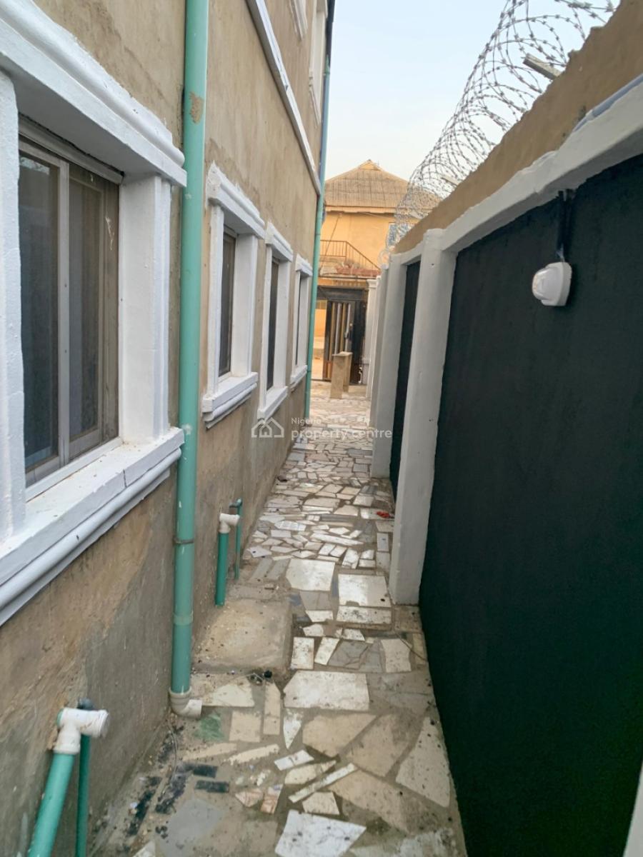 Newly Standard Mini Flat, Praise Avenue Est Igbo-olomu Community Off Owutu Ishawo Road Via Agric, Isawo, Ikorodu, Lagos, Mini Flat (room and Parlour) for Rent