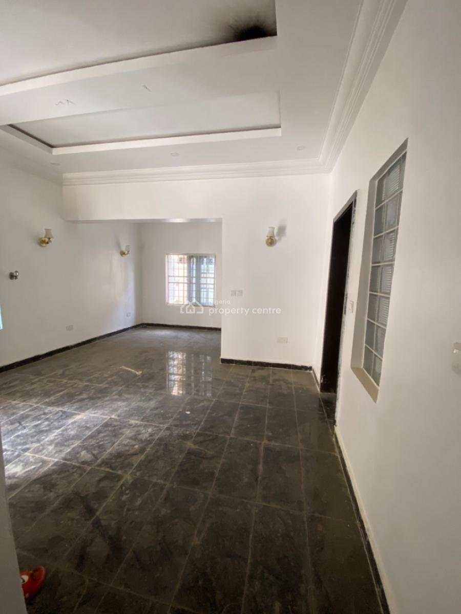 Luxury 2 Bedroom Flat with 1 Bq in a Secured Compound Tarred Road, Jahi, Abuja, Flat / Apartment for Rent