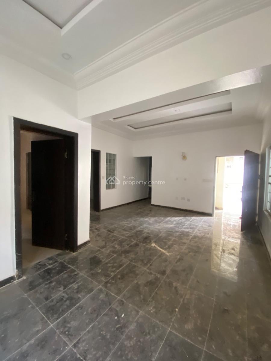 Luxury 2 Bedroom Flat with 1 Bq in a Secured Compound Tarred Road, Jahi, Abuja, Flat / Apartment for Rent