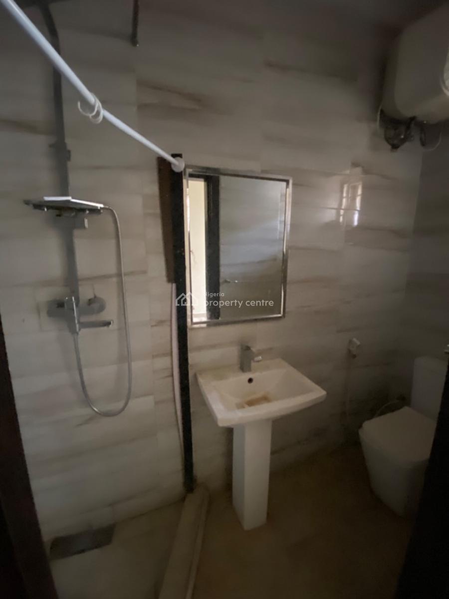 Luxury 2 Bedroom Flat in a Clean and Serene Compound Tarred Road, Jahi, Abuja, Flat / Apartment for Rent