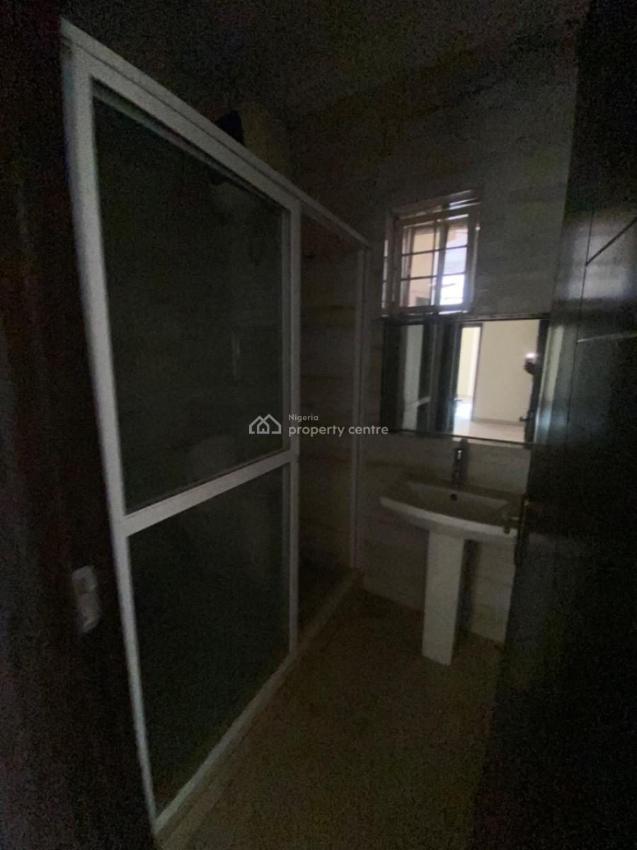 Luxury 2 Bedroom Flat in a Clean and Serene Compound Tarred Road, Jahi, Abuja, Flat / Apartment for Rent