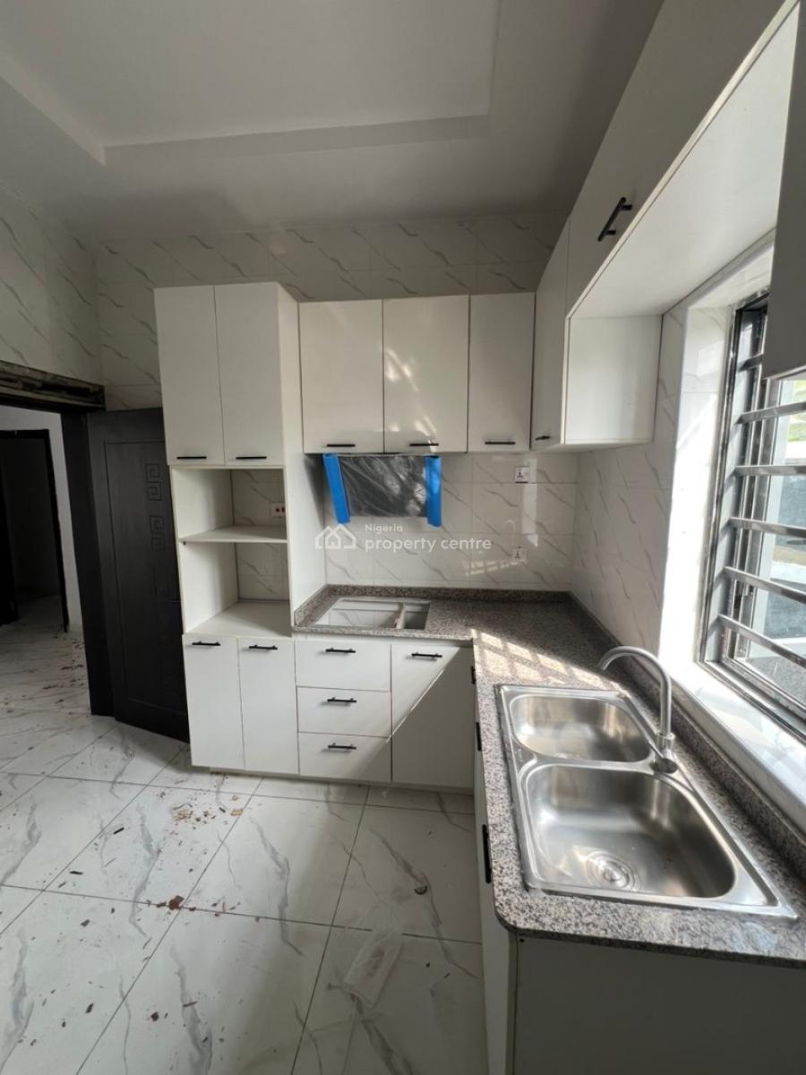 Three Bedrooms Terraced Duplex, Ilaje, Ajah, Lagos, Terraced Duplex for Sale