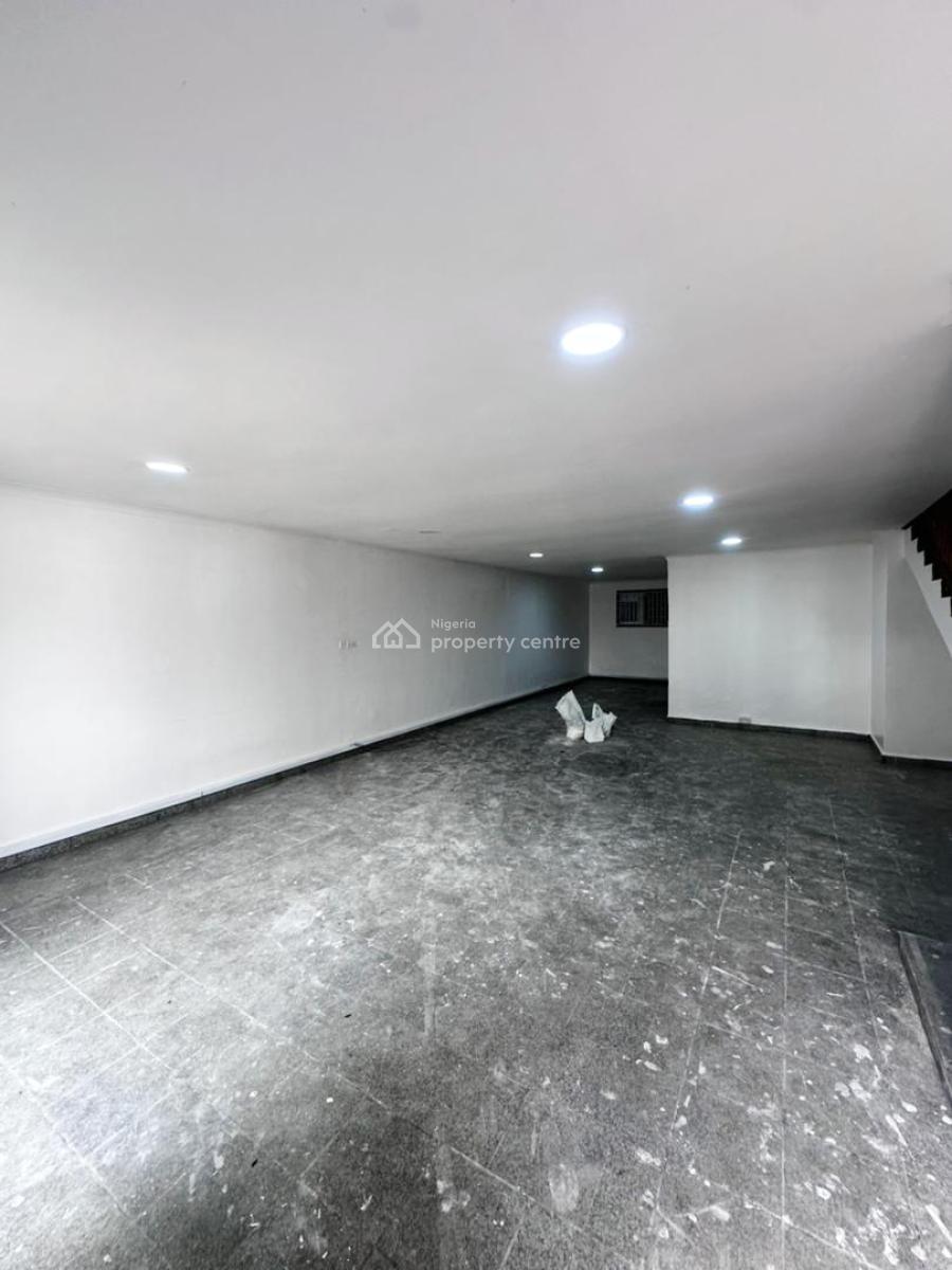 Well Built 4 Bedroom Private Terraced  Duplex with Bq & Gate House., Lekki Phase 1 Right, Lekki, Lagos, Terraced Duplex for Sale