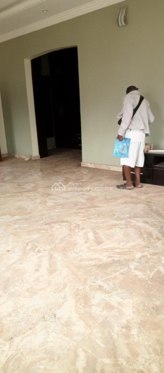 Shop Space for Restaurants Or Bar in Lekki Phase 1, Off Admiralty Way, Lekki Phase 1, Lekki, Lagos, Restaurant / Bar for Rent