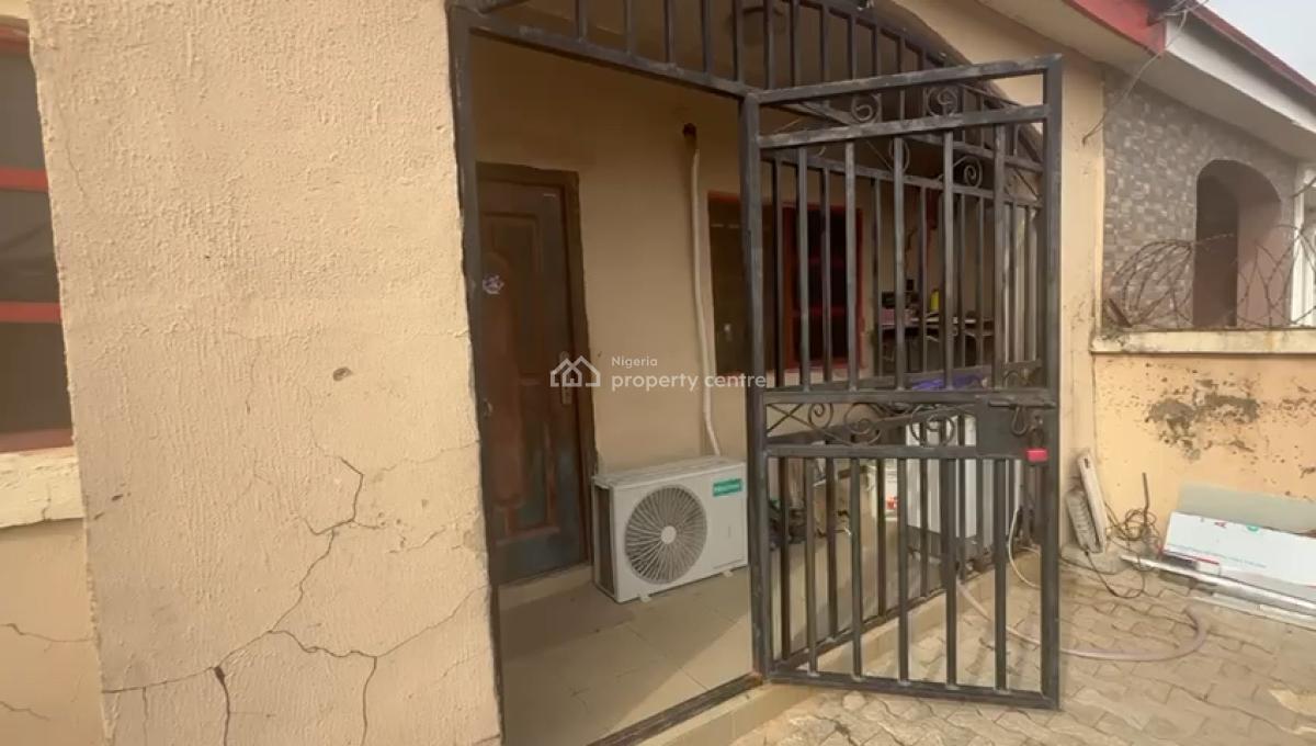 2 Bedroom Semi Detached Bungalow with + Bq, Trade More Estate, Lugbe District, Abuja, Semi-detached Bungalow for Sale