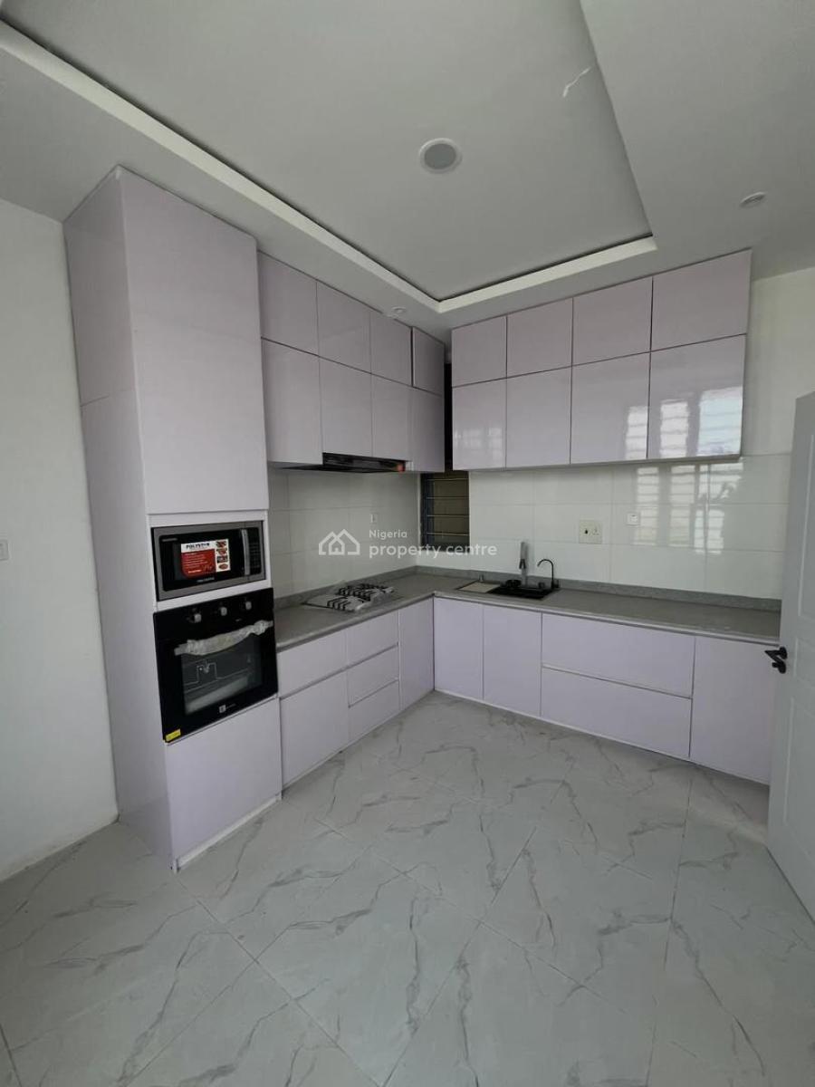 4 Bedroom Semi-detached Duplex with Bq, Ologolo, Lekki, Lagos, Semi-detached Duplex for Rent