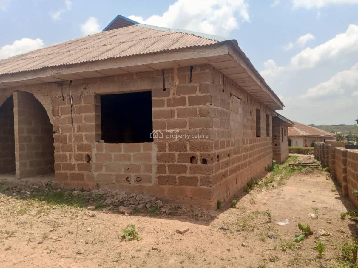 3 Bedroom with 3 Unit of a Room&parlo Self-contained, Madojutimi ,abiola Way., Abeokuta South, Ogun, Block of Flats for Sale
