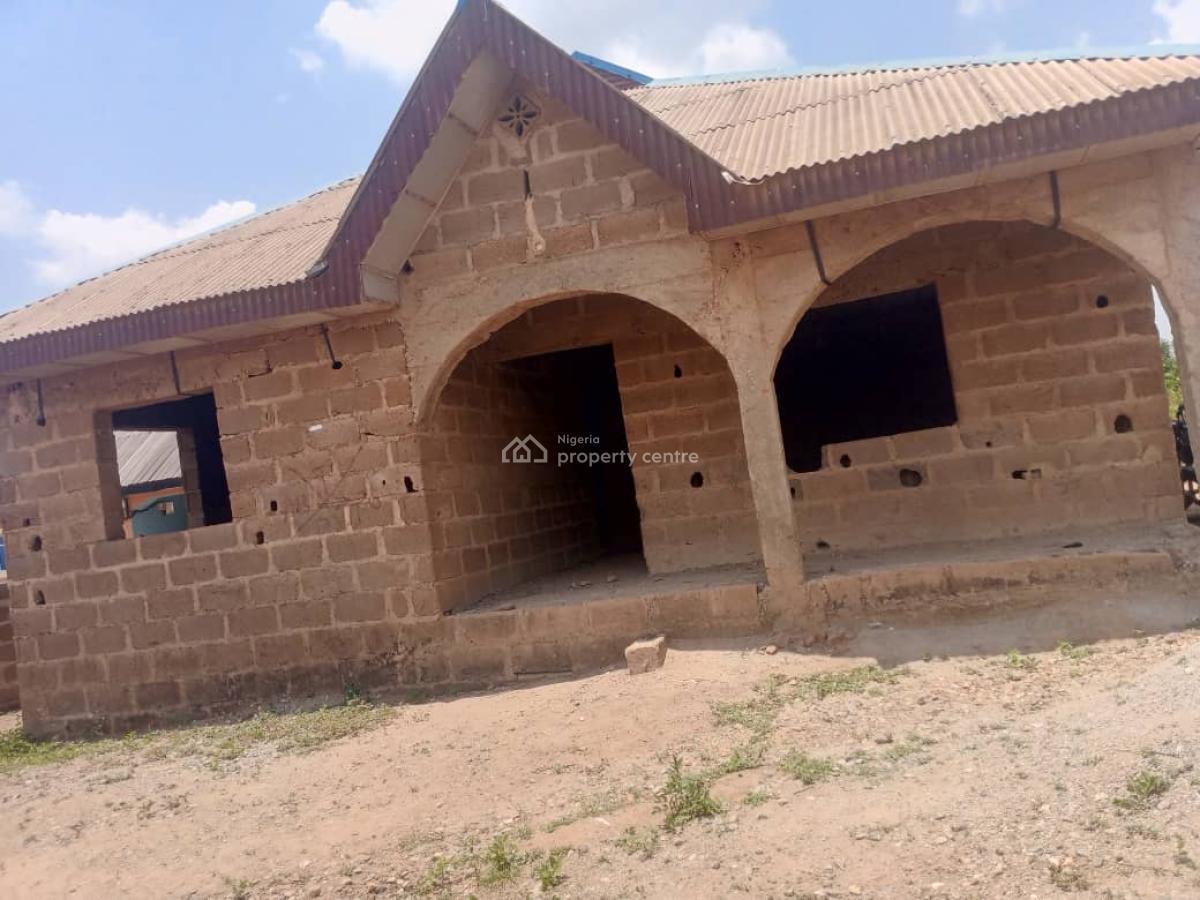 3 Bedroom with 3 Unit of a Room&parlo Self-contained, Madojutimi ,abiola Way., Abeokuta South, Ogun, Block of Flats for Sale