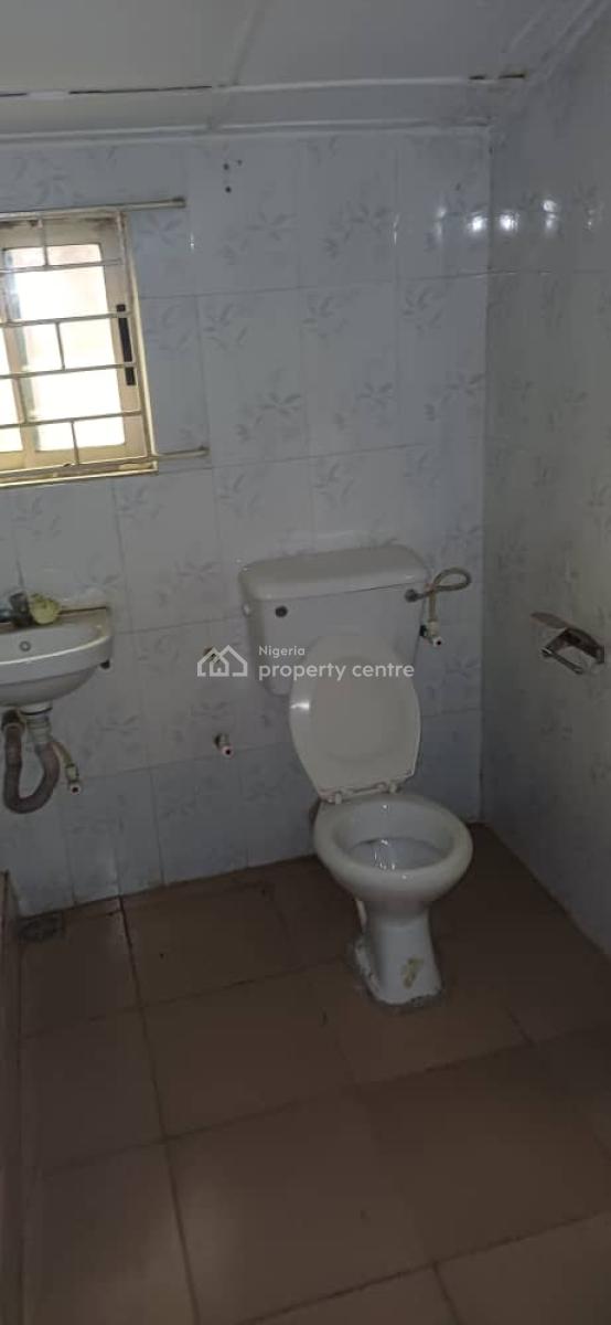 4 Bedrooms Bungalow, Off Bode Thomas, Surulere, Lagos, Detached Bungalow for Sale