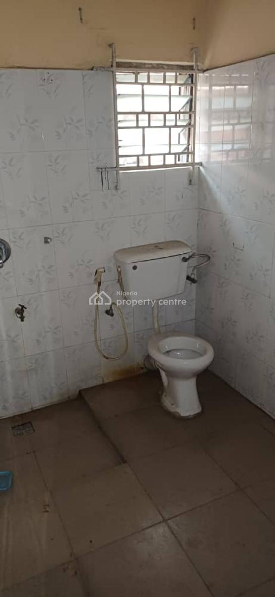 4 Bedrooms Bungalow, Off Bode Thomas, Surulere, Lagos, Detached Bungalow for Sale