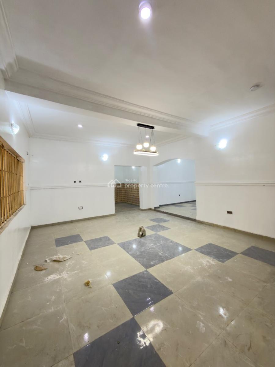 Neatly Renovated Xtra-spacious 3 Bedrooms Flat, By Magistrate Court, Life Camp, Abuja, Flat / Apartment for Rent