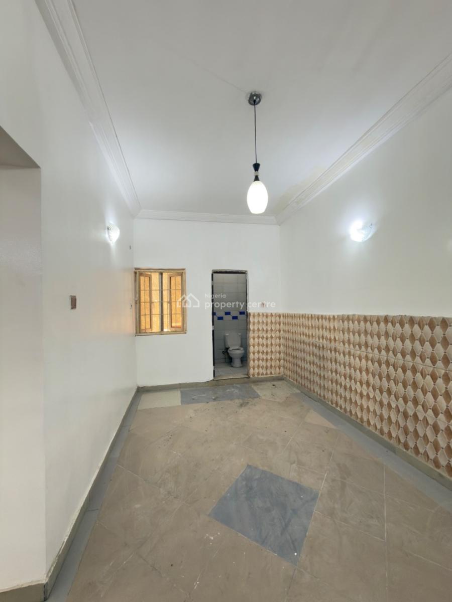 Neatly Renovated Xtra-spacious 3 Bedrooms Flat, By Magistrate Court, Life Camp, Abuja, Flat / Apartment for Rent