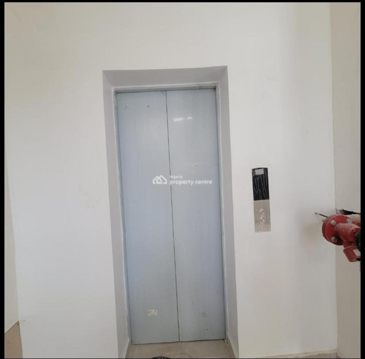 Luxurious 2 Bedroom Apartment, Lekki Phase 1, Lekki, Lagos, Flat / Apartment for Rent