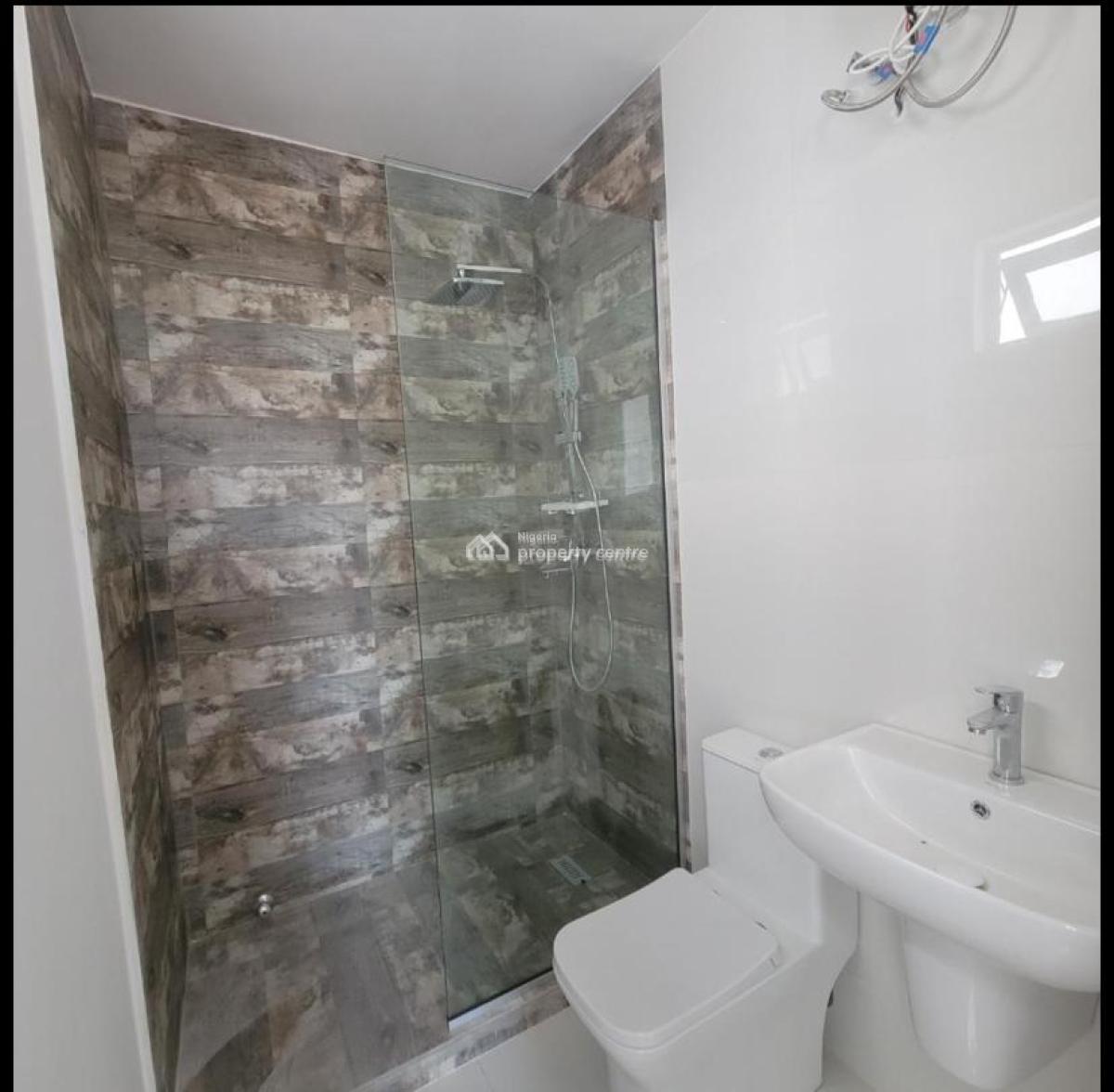 Luxurious 2 Bedroom Apartment, Lekki Phase 1, Lekki, Lagos, Flat / Apartment for Rent