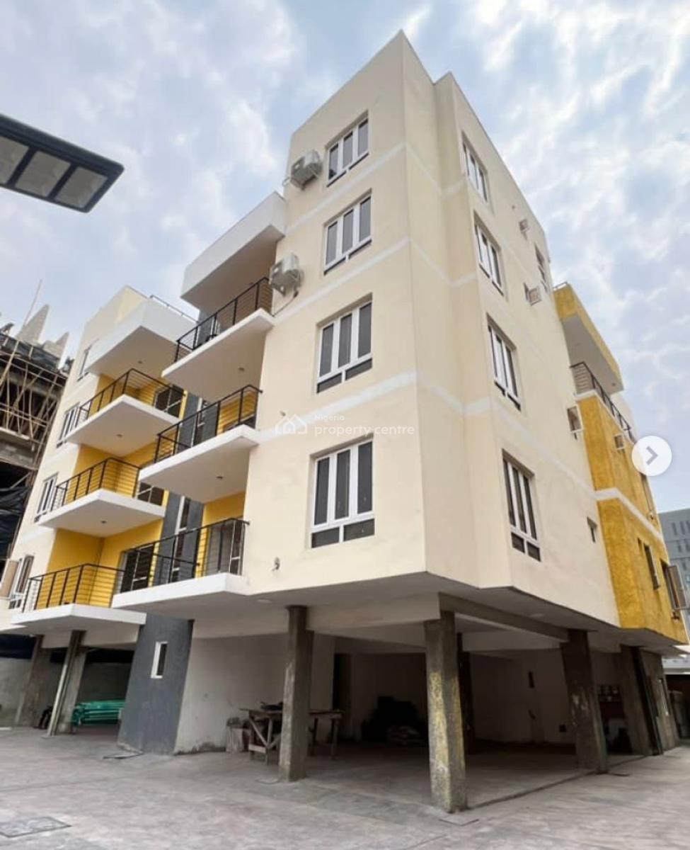 Luxurious 3 Bedroom Maisonette, Lekki Phase 1, Lekki, Lagos, Flat / Apartment for Rent