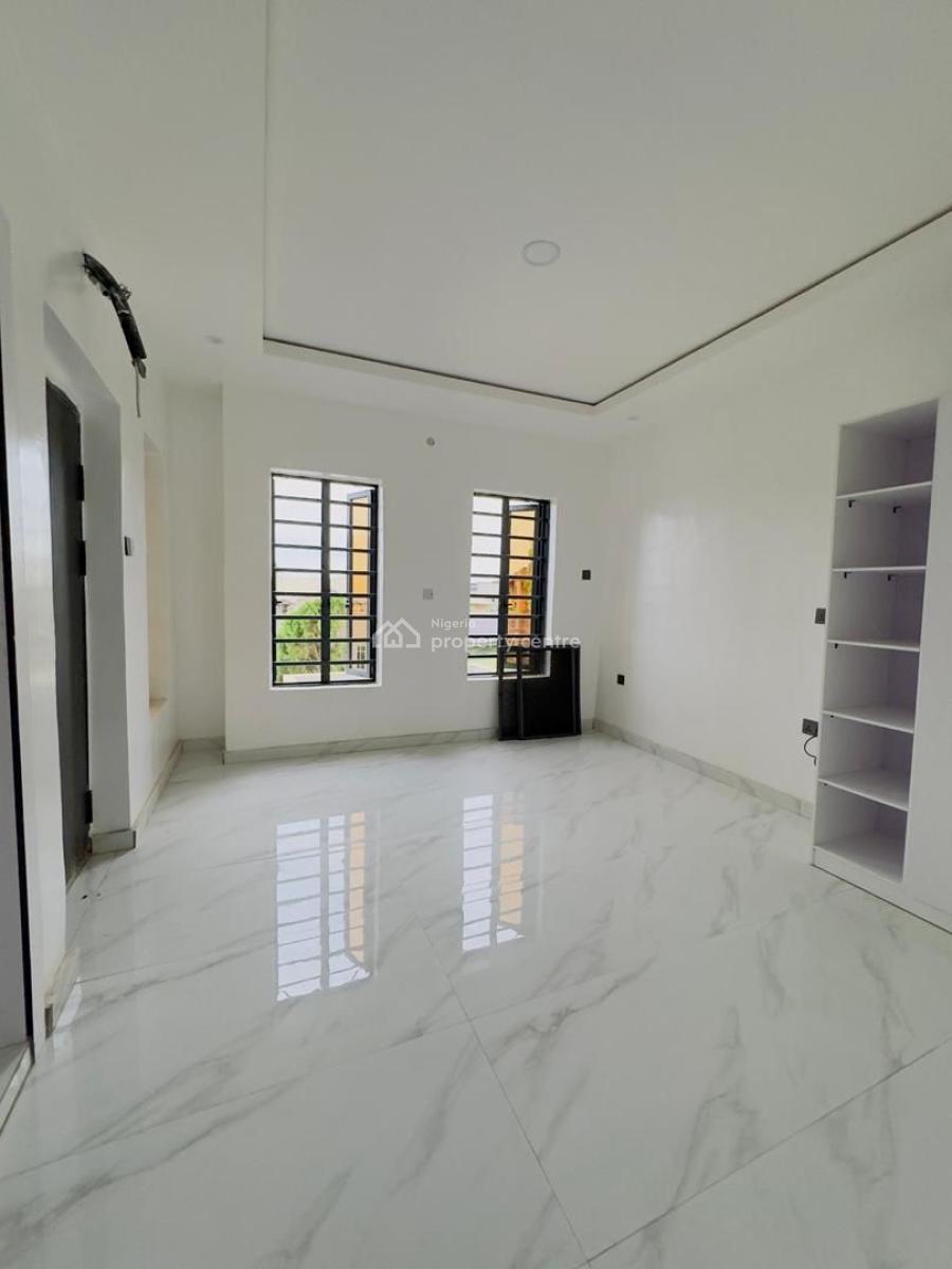 The Gorgeous 5 Bedrooms Semi Detached Duplex, Gra Phase 1, Magodo, Lagos, Semi-detached Duplex for Sale
