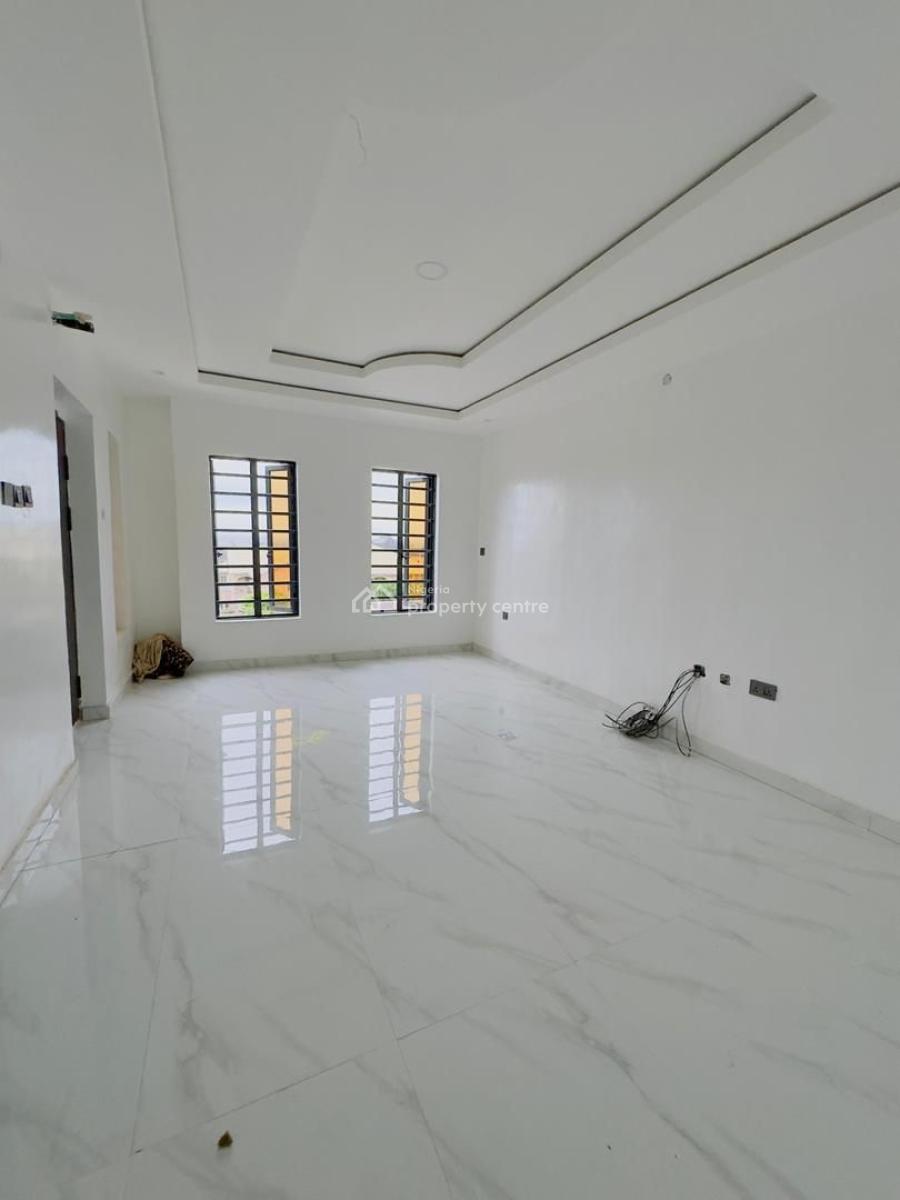 The Gorgeous 5 Bedrooms Semi Detached Duplex, Gra Phase 1, Magodo, Lagos, Semi-detached Duplex for Sale