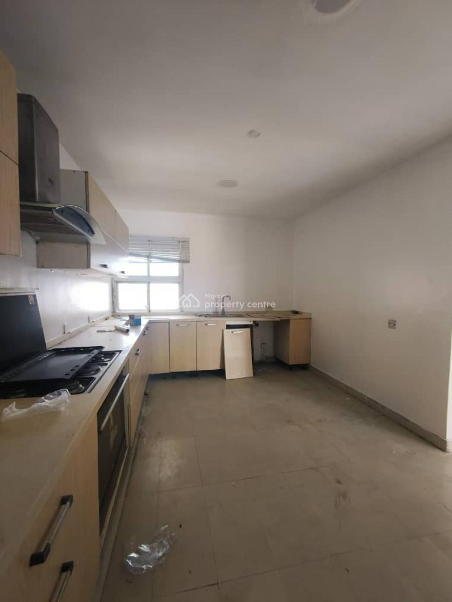 Very Beautiful and Spacious 2 Bedroom Apartment with Balcony, Lekki Phase 1, Lekki, Lagos, Flat / Apartment for Rent