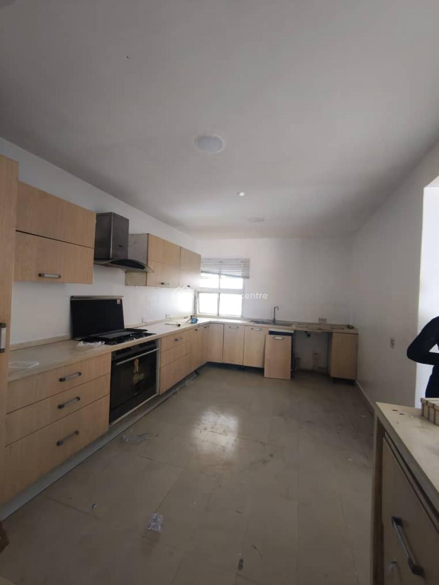 Very Beautiful and Spacious 2 Bedroom Apartment with Balcony, Lekki Phase 1, Lekki, Lagos, Flat / Apartment for Rent